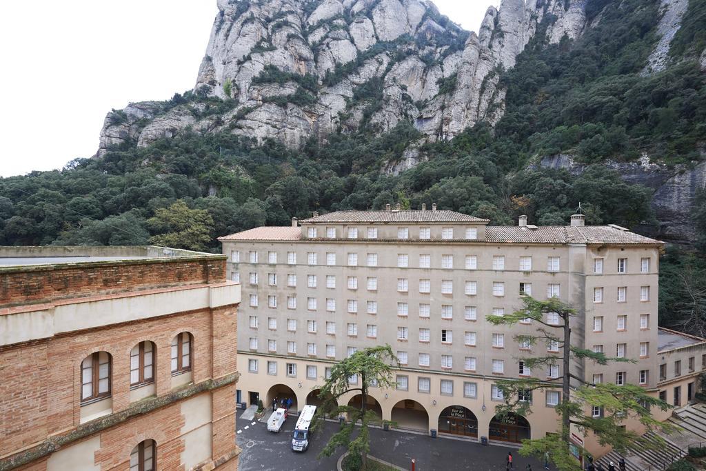 Apartamentos Montserrat Abat Marcet Exterior foto